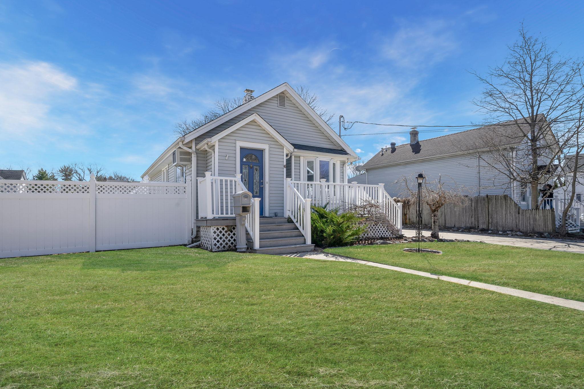6 Dean Street, Farmingdale, New York image 2