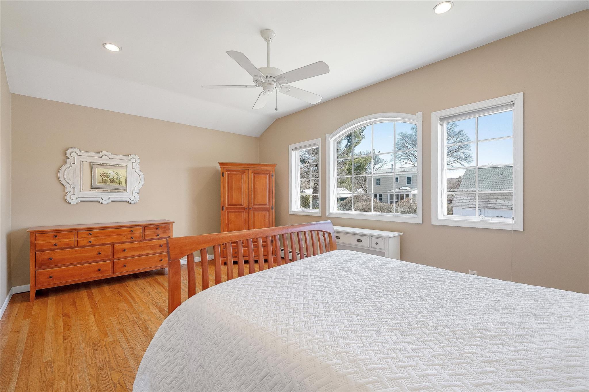 8 Seneca Avenue, White Plains, New York image 18