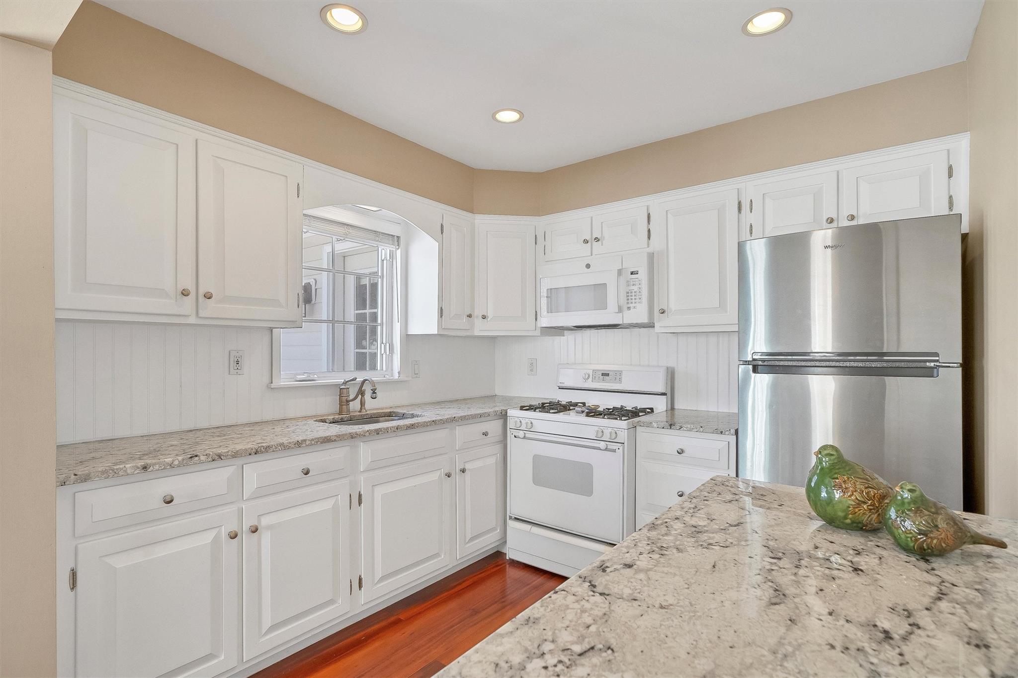 8 Seneca Avenue, White Plains, New York image 14
