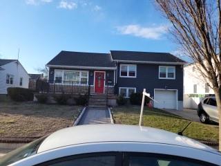 Egmont Place, Bayswater, Queens, NY - 4 Bedrooms  
2 Bathrooms  
10 Rooms - 