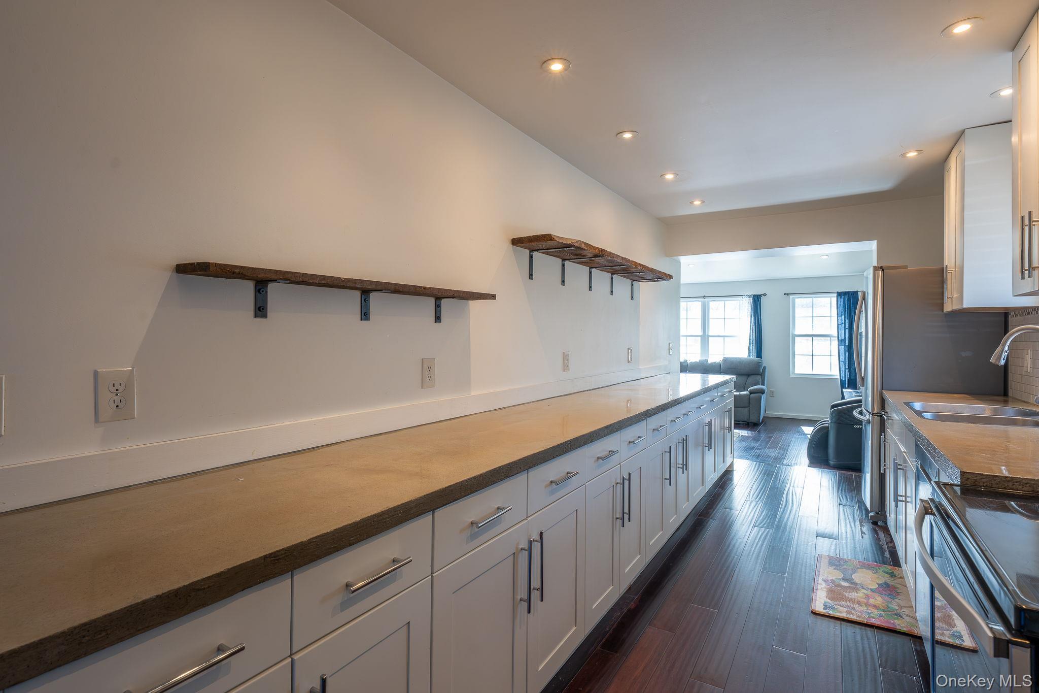 27 Walnut Street