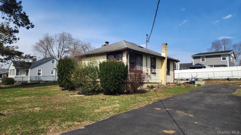 Homes For Sale - 74 Fairview Road<br/> Putnam County, Brewster, NY 10509