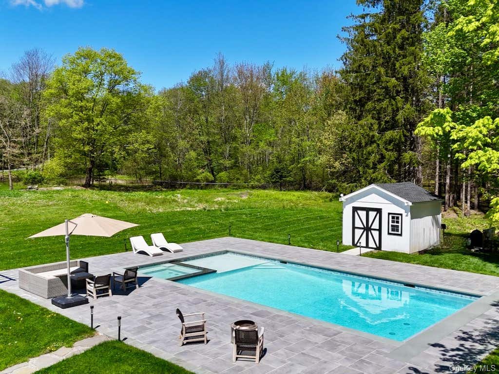 Photo of 6 Byrds Hill Road, Pawling, NY 12564 (MLS # 1017929)