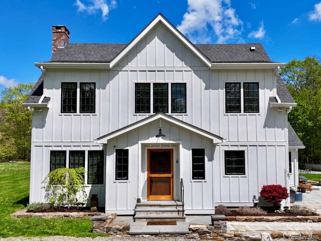 Photo of 6 Byrds Hill Road, Pawling, NY 12564 (MLS # 1017929)