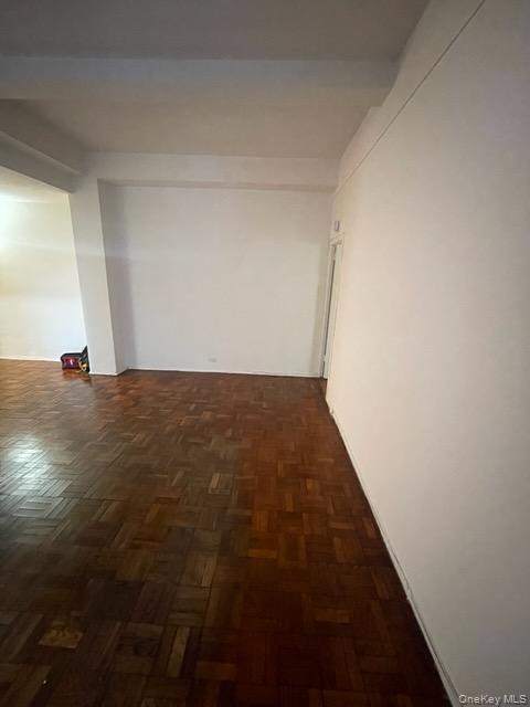 24 Metropolitan Oval TH