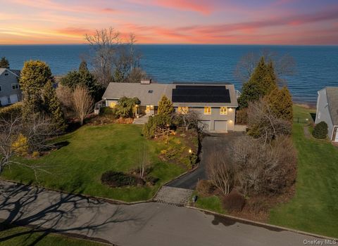 11 Seacliff Lane Miller Place NY 11764