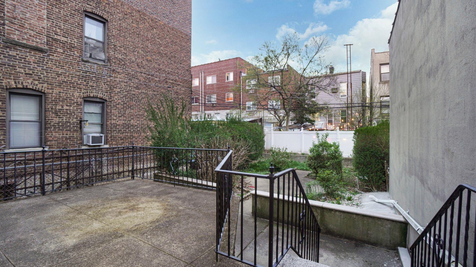 868 Morris Park Avenue, Bronx, New York image 22