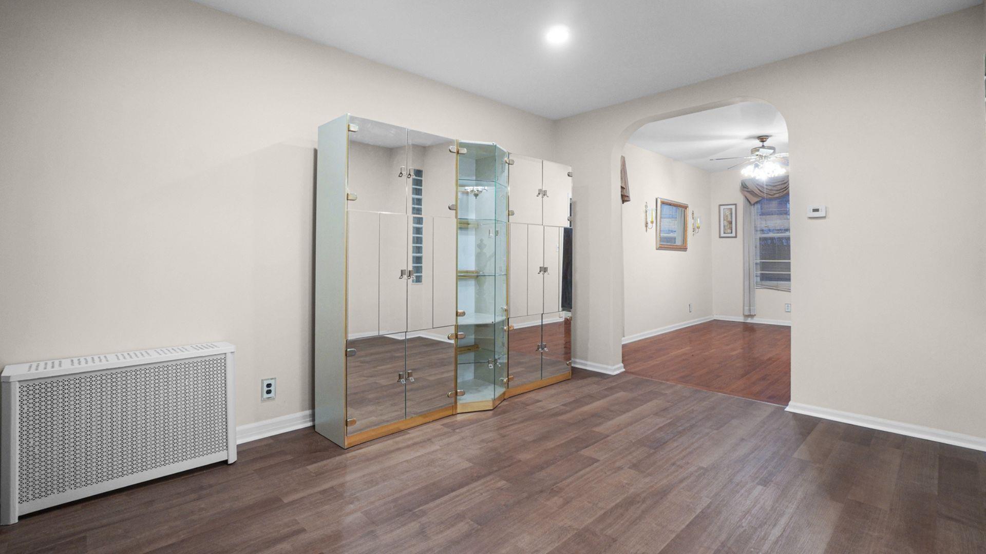 868 Morris Park Avenue, Bronx, New York image 8