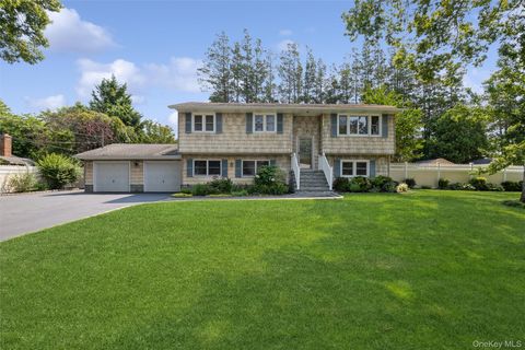 Homes For Sale - 115 Clarendon Road<br/> Ronkonkoma, NY 11779