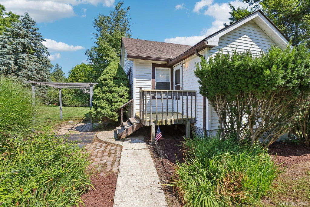 Photo of 92 Walton Terrace, Monroe, NY 10950 (MLS # 1036803)