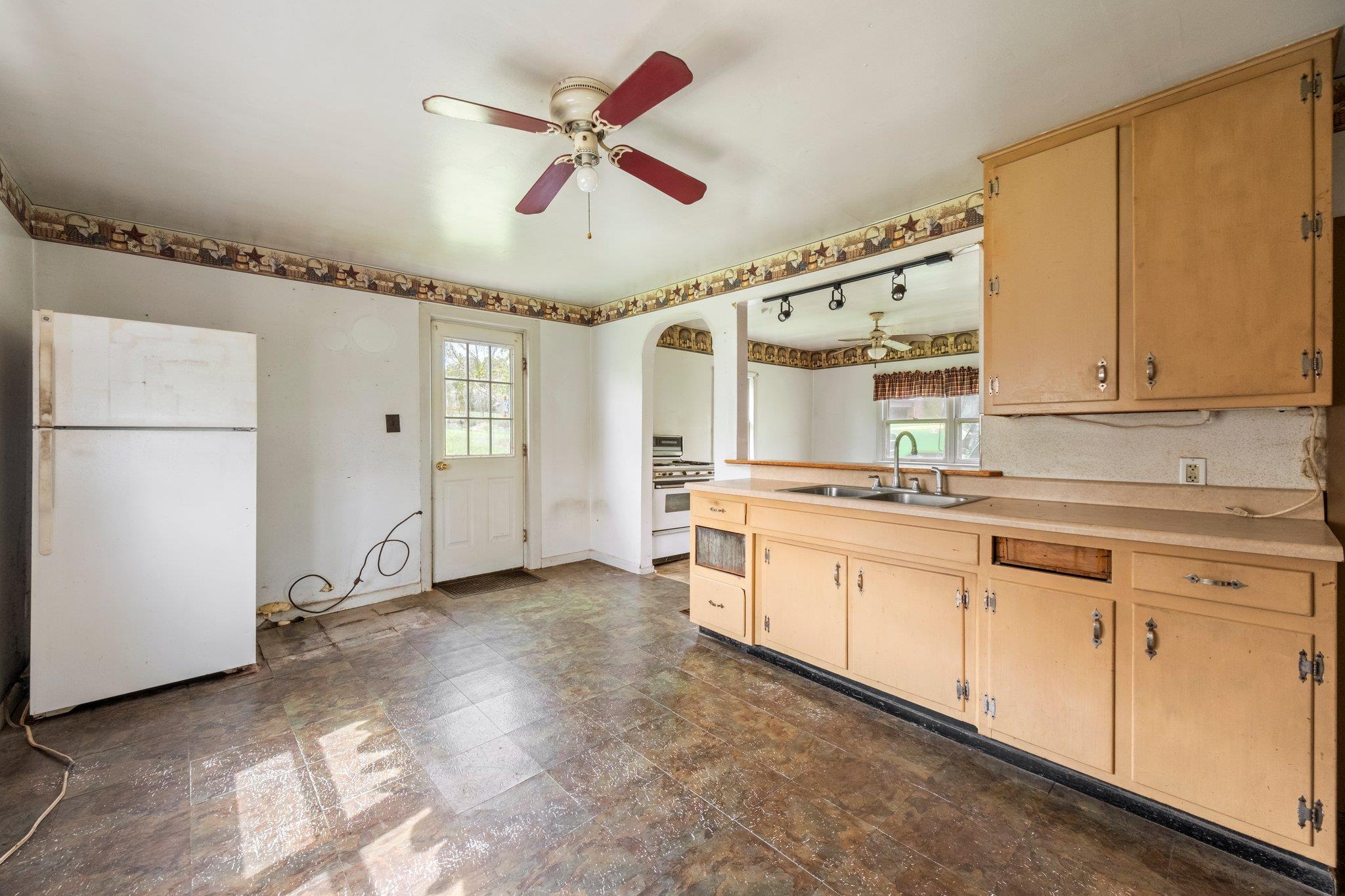 67 Dug Road, Port Jervis, New York image 24