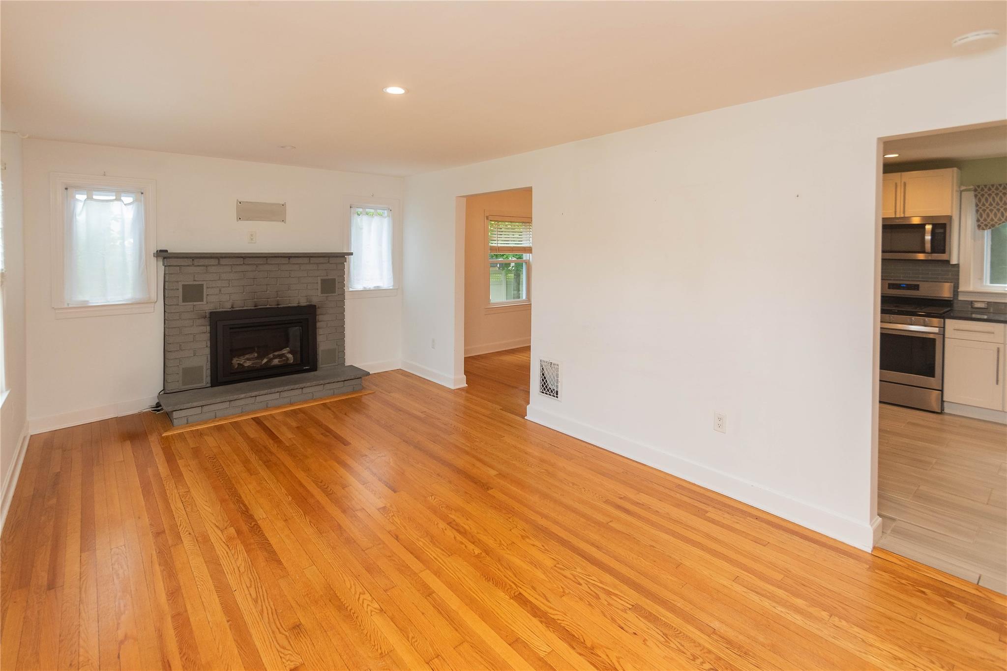 129 South Street, Warwick, New York image 12