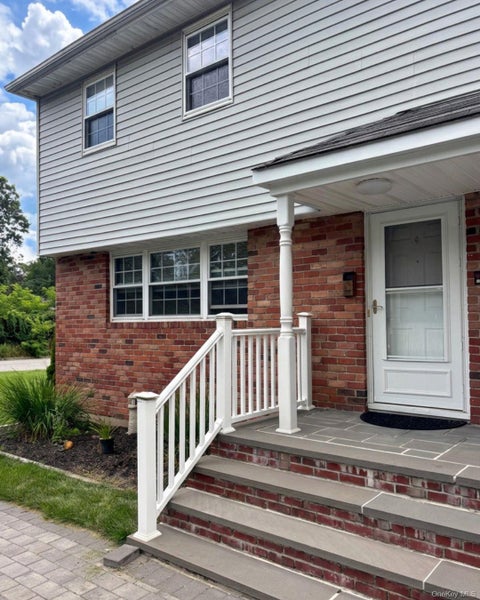 Multifamily For Rent - 99 Washington Street<br/> East Islip, NY 11730