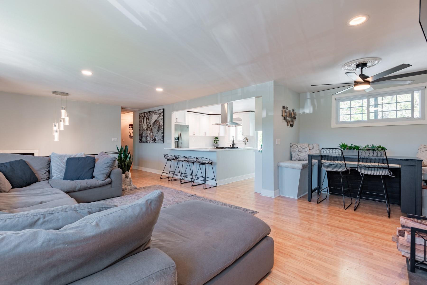 103 Broadway Avenue, Sayville, New York image 4