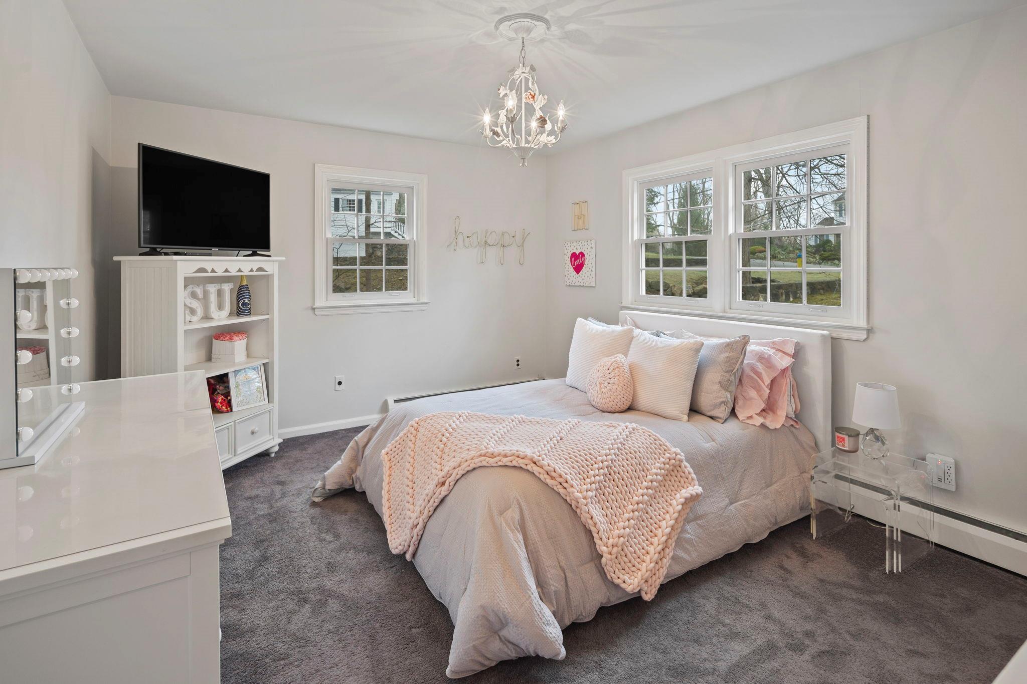 8 Elizabeth Street, Chappaqua, New York image 19