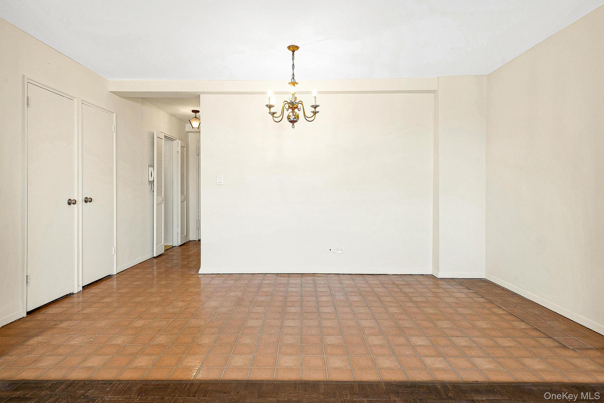 111-20 73 Avenue 10J