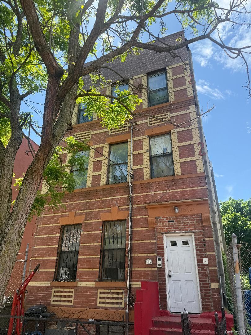 442 Linwood Street