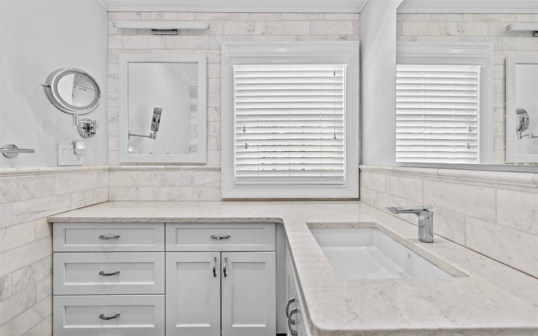 501 Arthur Street #109, Centerport, New York image 16