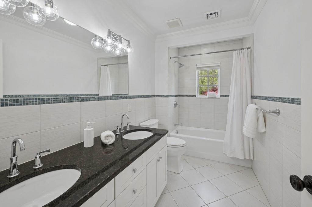 919 Sylvan Lane, Mamaroneck, New York image 25
