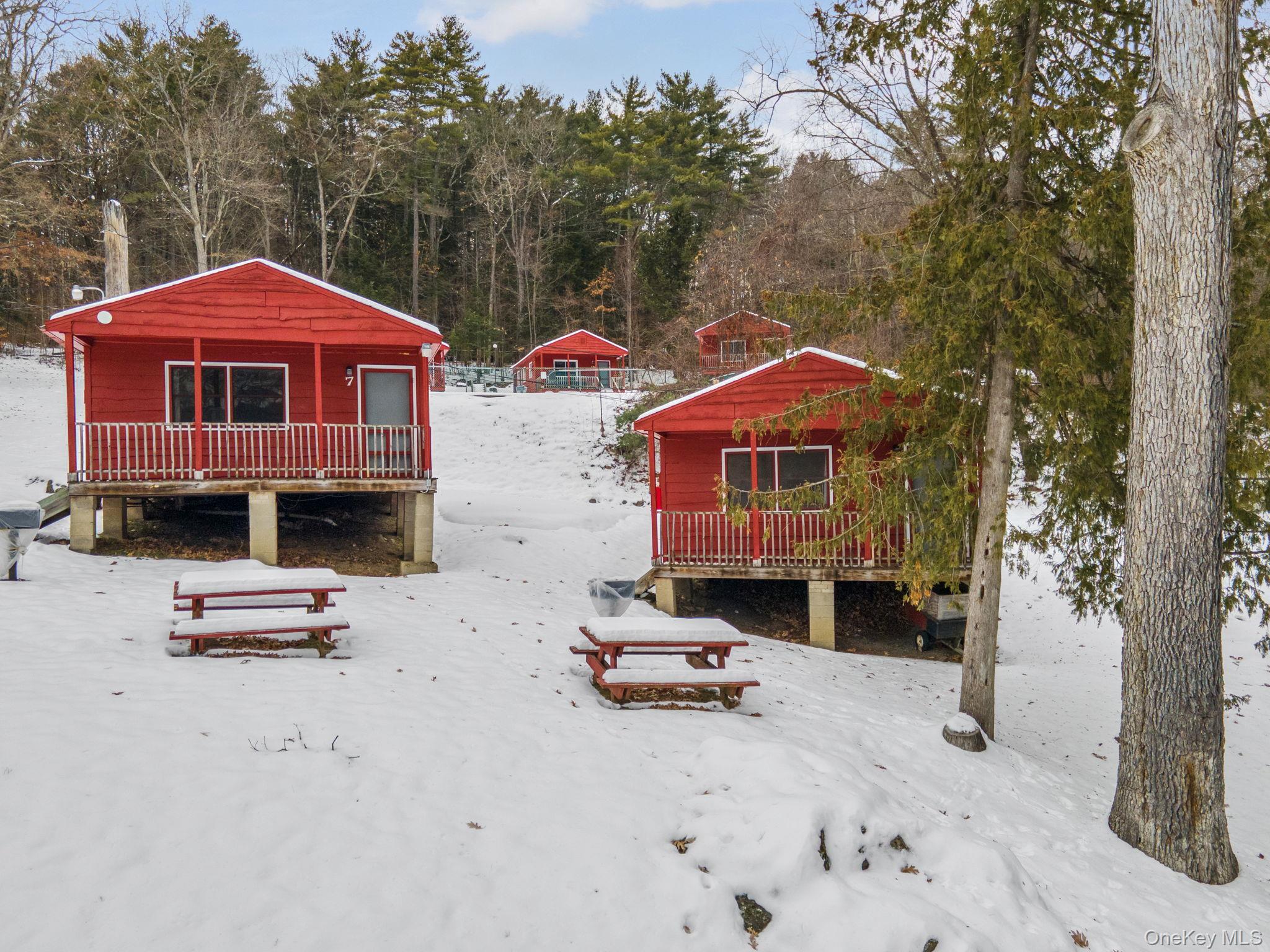 3041 Lakeshore Drive