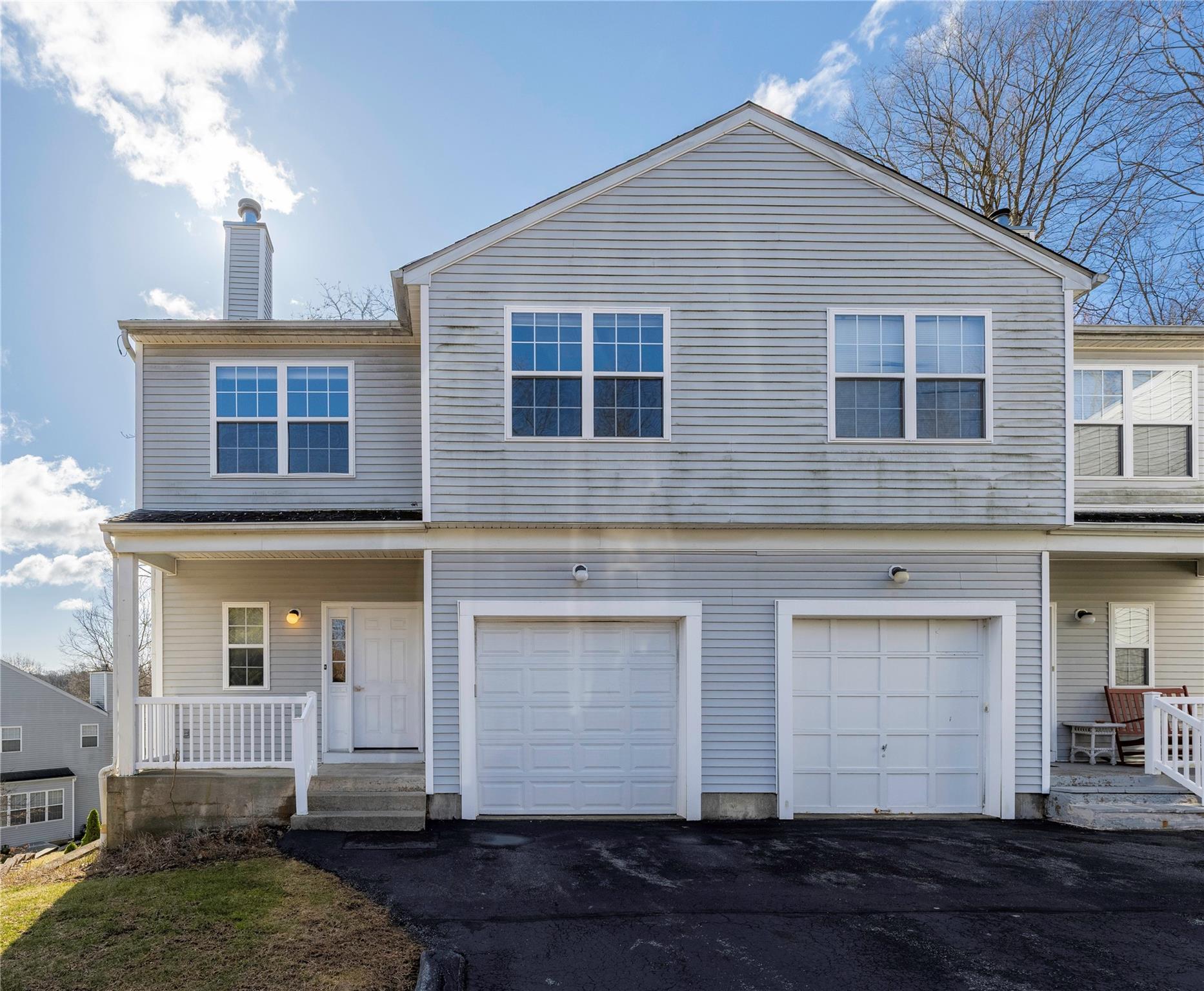 Rental Property at Iroquois Street, Shrub Oak, New York - Bedrooms: 3 
Bathrooms: 3 
Rooms: 6  - $4,100 MO.