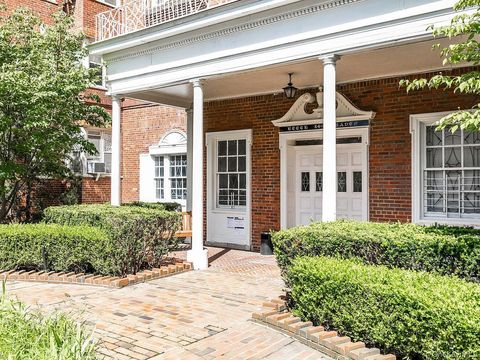 Photo of 84-49 168th Street #2B, Jamaica, NY 11432 (MLS # 929529)