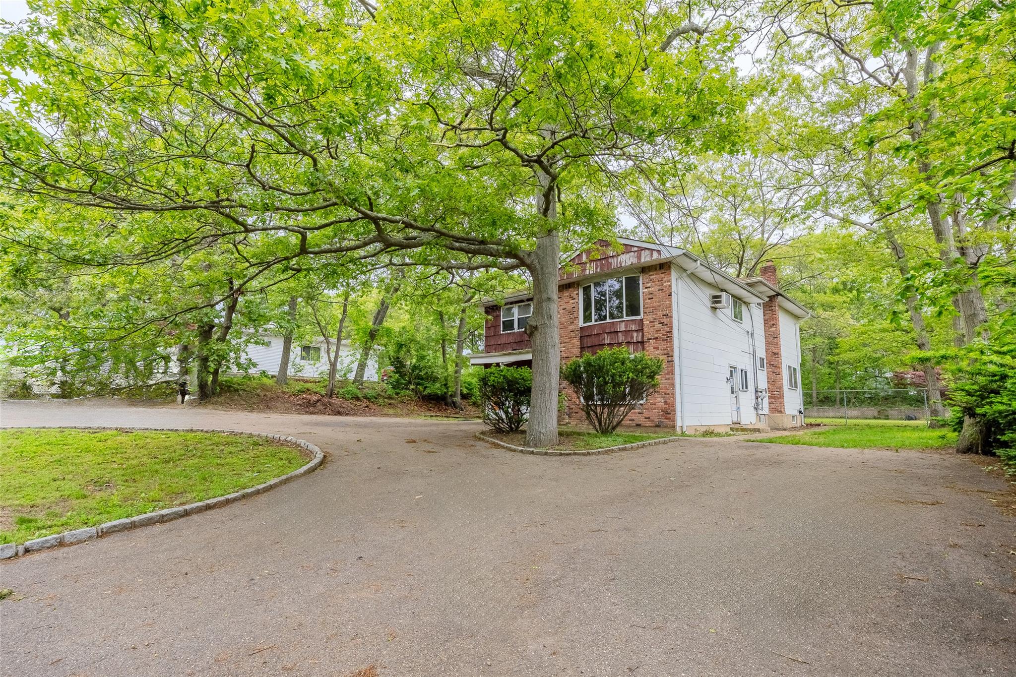 95 Berkshire Drive, Farmingville, New York image 4