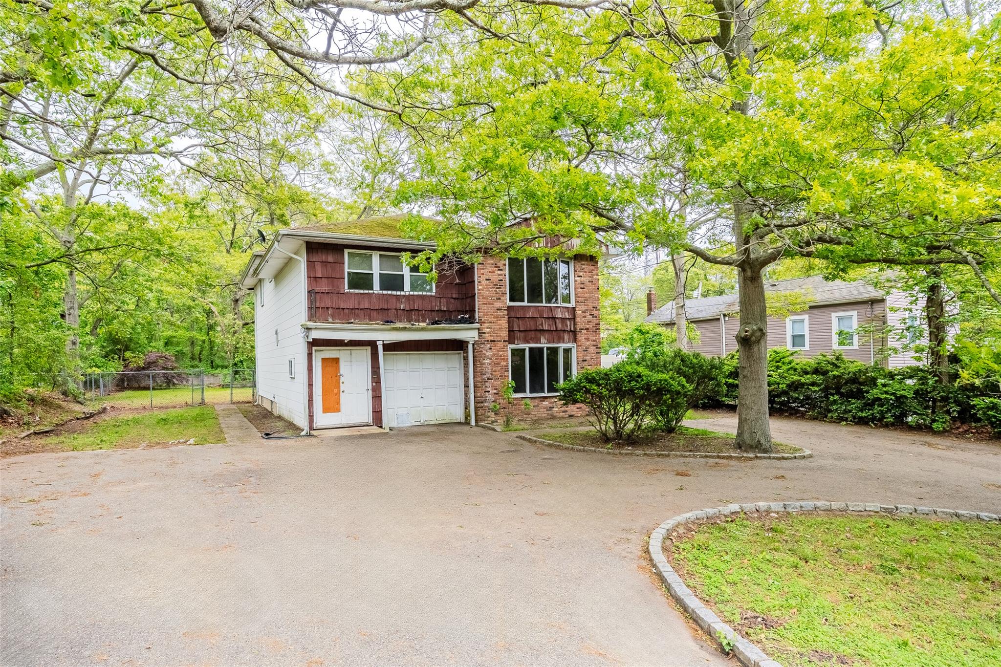 95 Berkshire Drive, Farmingville, New York image 2