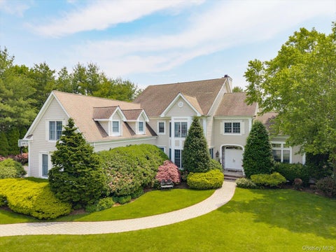 Homes For Sale - 37 Legends Circle<br/> Melville, NY 11747