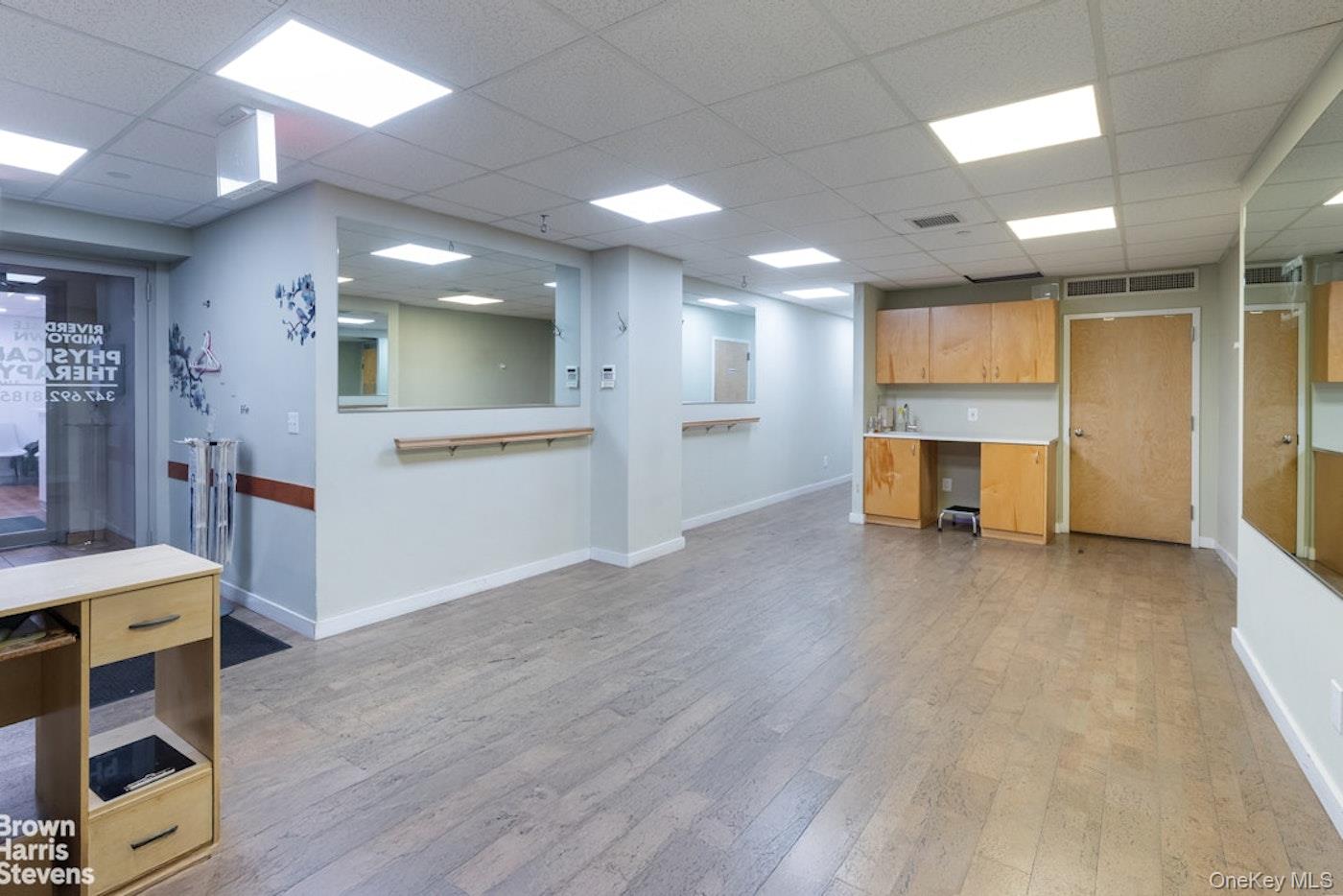 3534 Riverdale Avenue CF2