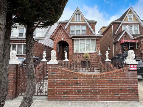 Multifamily For Sale - 2037 149th Street<br/> Queens County, Whitestone, NY 11357