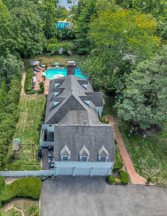 Hewlett Bay Park, New York 11557, United States, 7 Bedrooms Bedrooms, ,5 BathroomsBathrooms,Residential,Active,207037