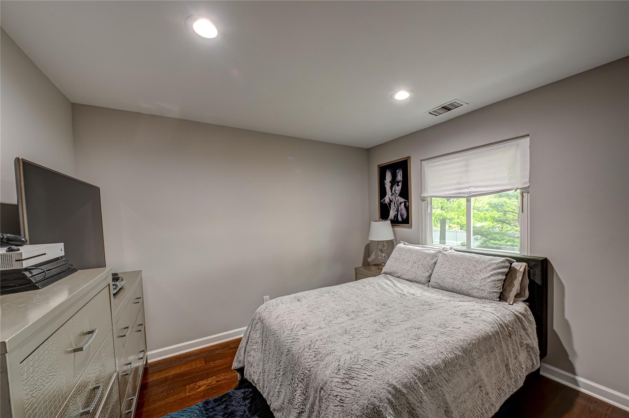 1A Revlon Court, Holtsville, New York image 22