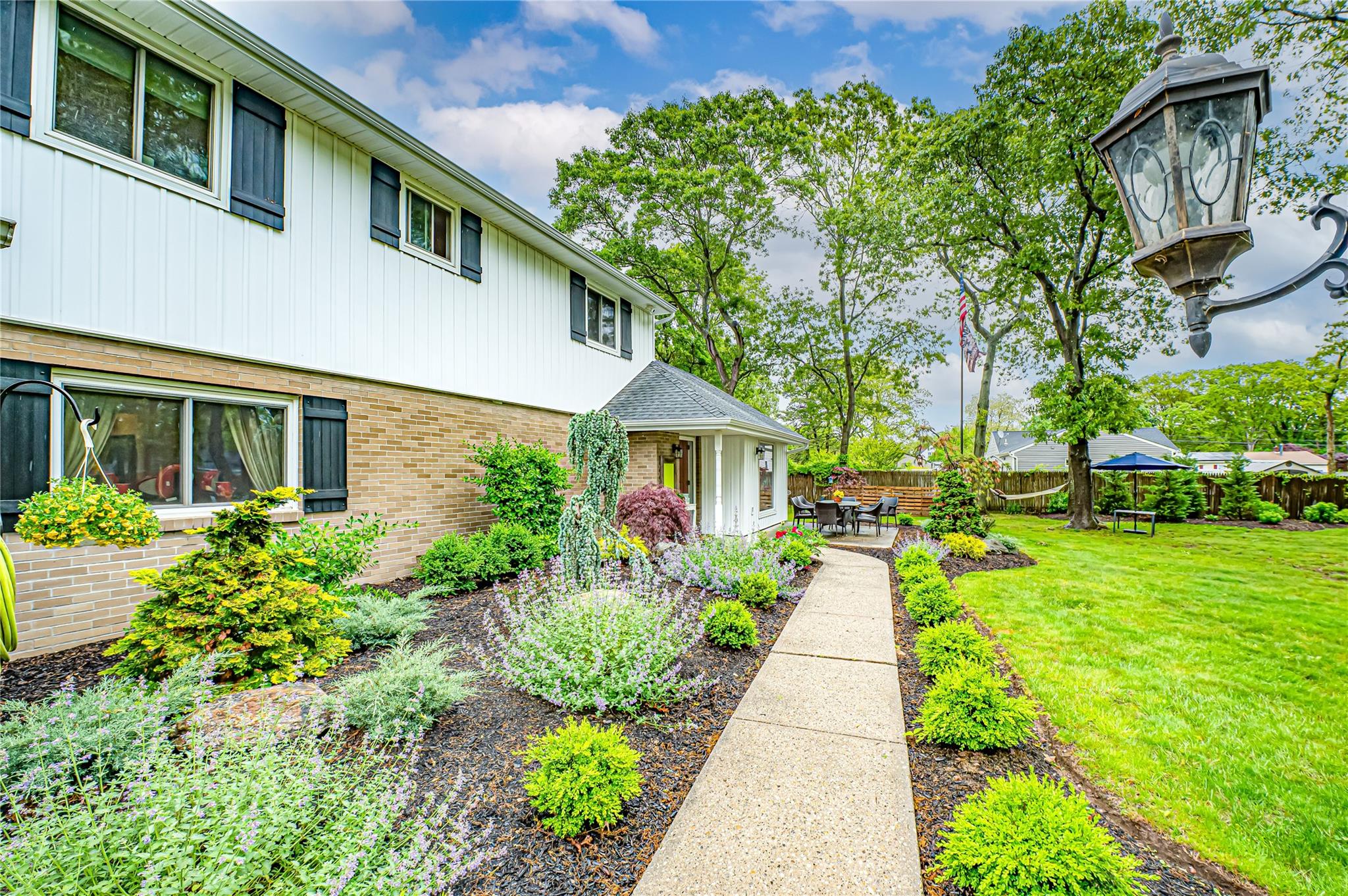 1A Revlon Court, Holtsville, New York image 2