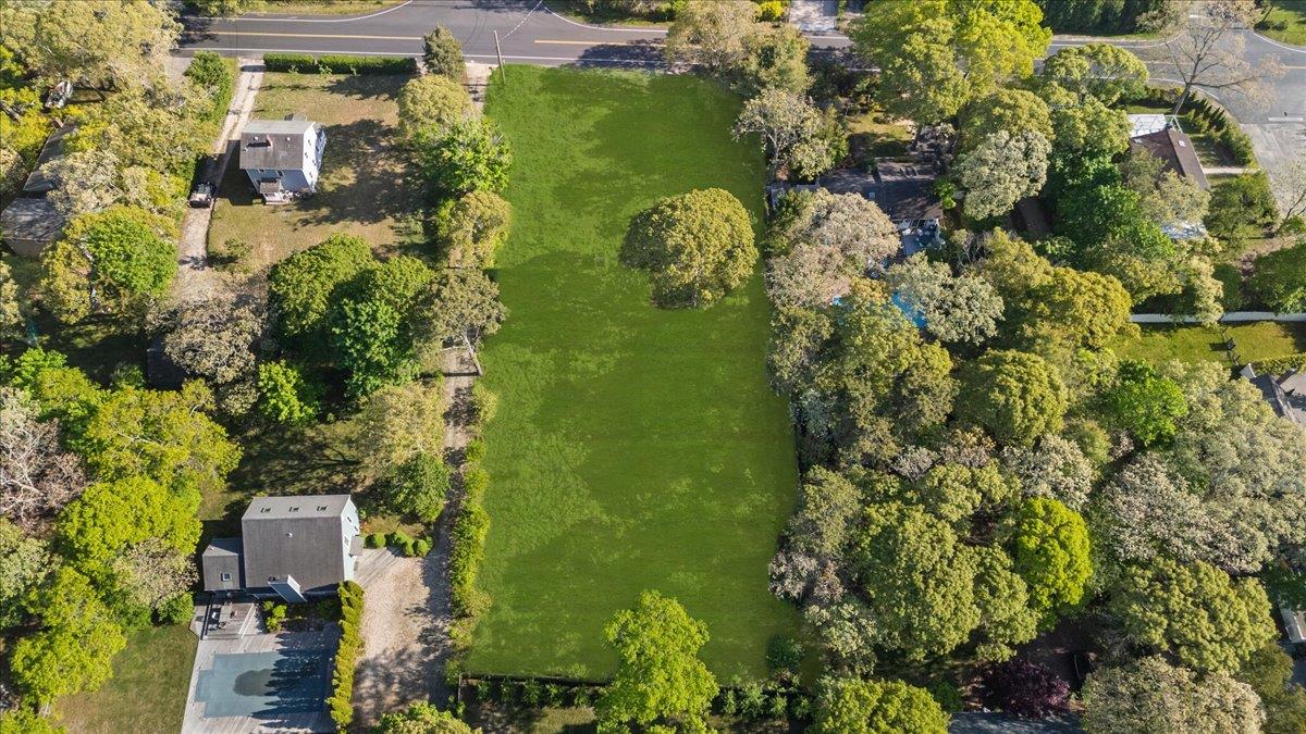 115 Bay Avenue, Hampton Bays, New York image 4
