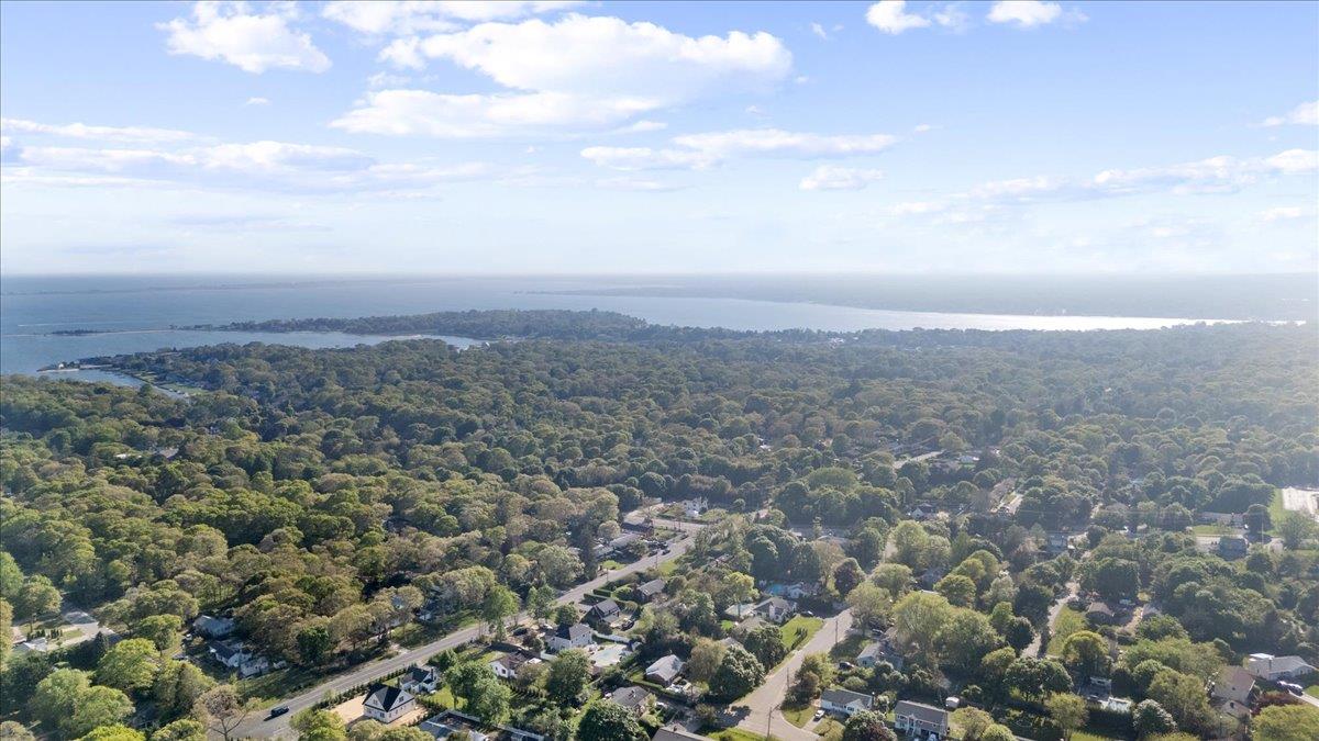 115 Bay Avenue, Hampton Bays, New York image 7