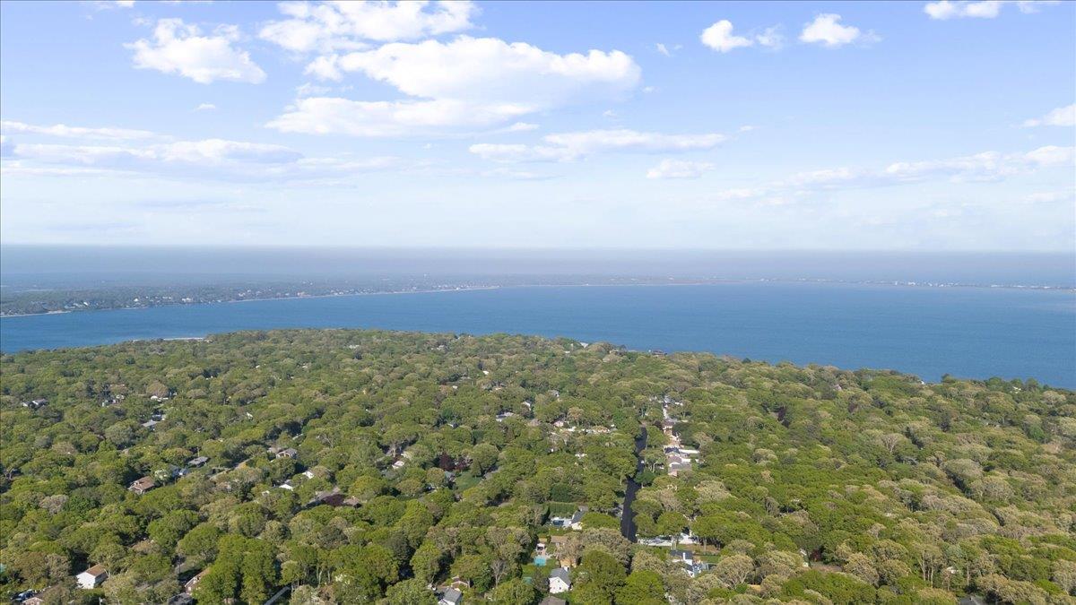 115 Bay Avenue, Hampton Bays, New York image 8