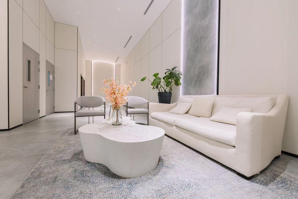 Photo of 144-49 Northern Boulevard #224, Flushing, NY 11354 (MLS # 1009233)
