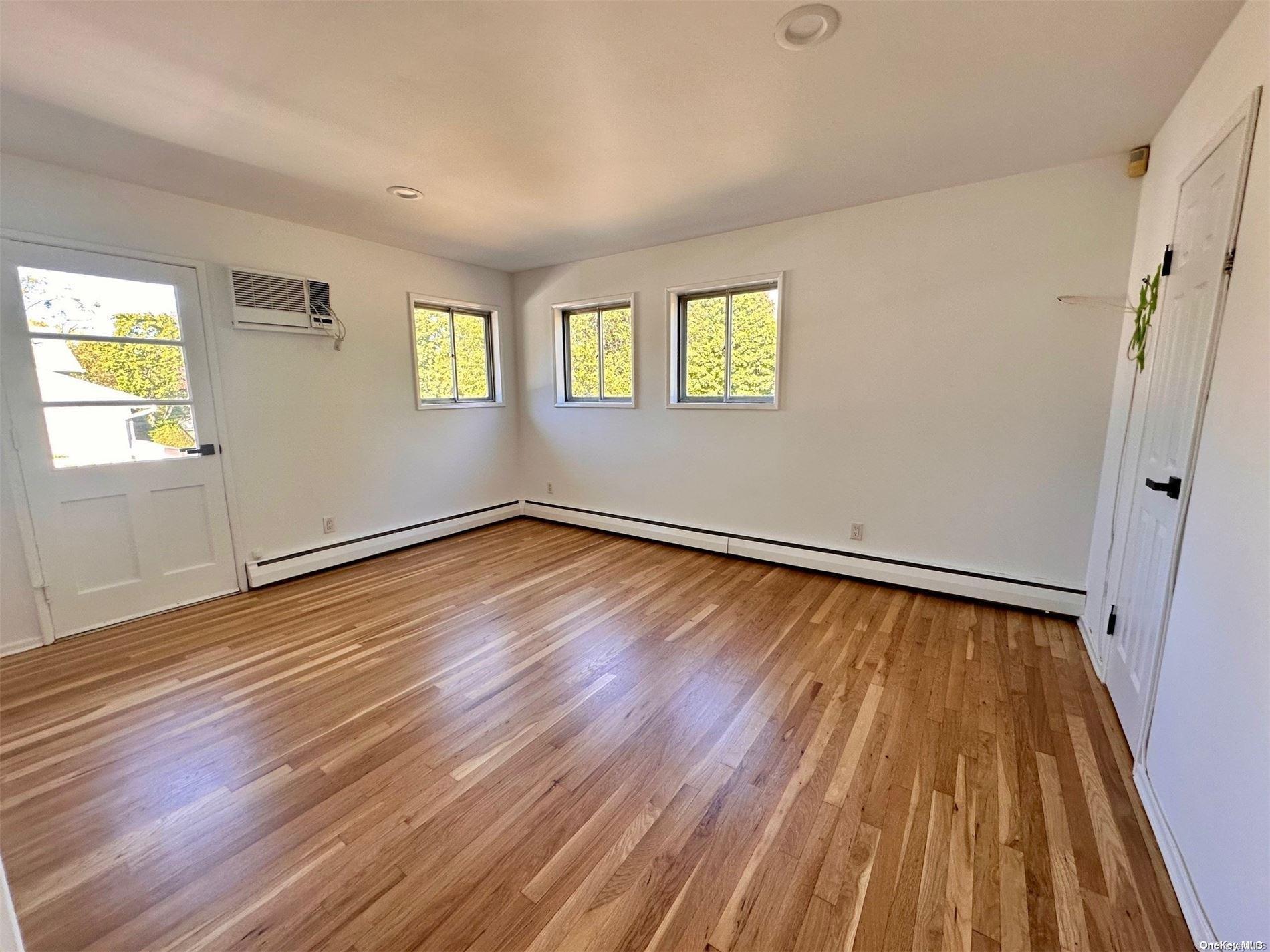 11 Tollgate Drive, East Northport, New York image 8