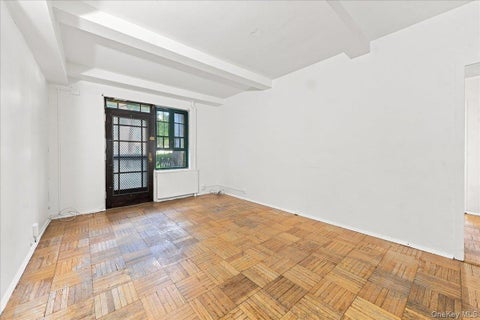 Condo For Rent - 1589 Unionport Road #ME<br/> Bronx County, Bronx, NY 10462