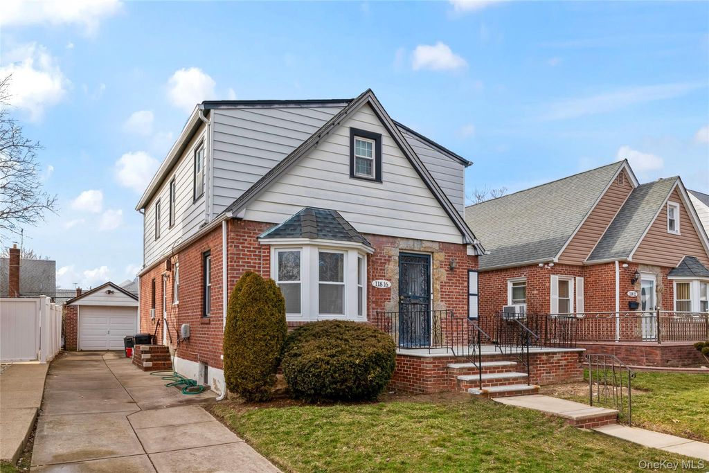 Photo of 118-16 231 Street St, Cambria Heights, NY 11411 (MLS # 964051)