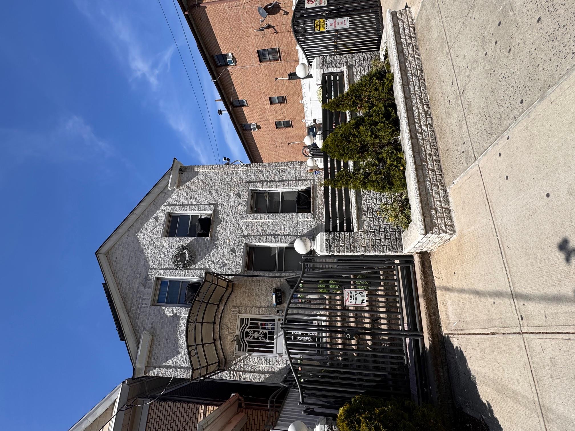 93rd Street, Ozone Park, Queens, NY - 4 Bedrooms  
2 Bathrooms  
6 Rooms - 