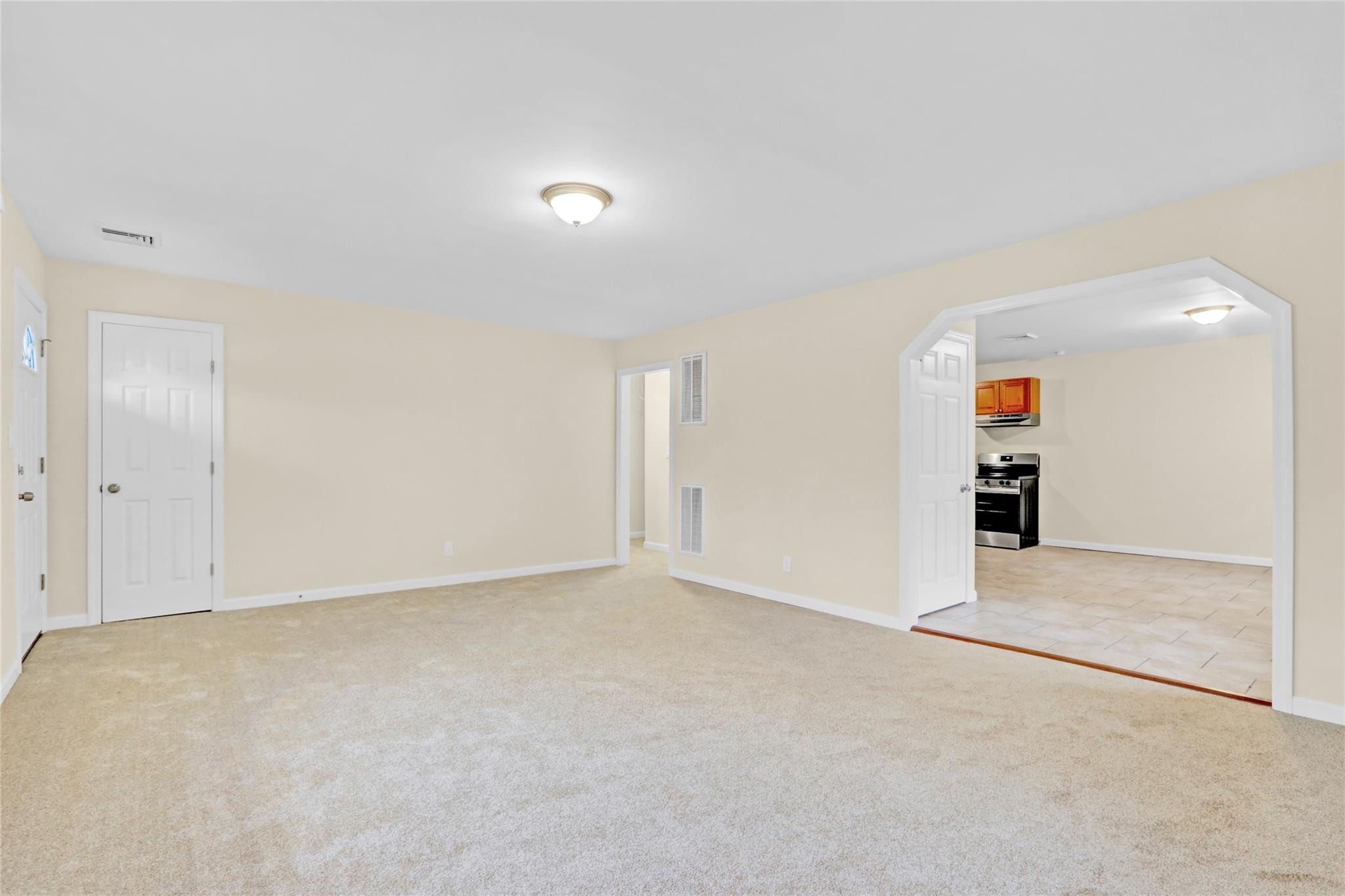 97 Overlook Drive, Mastic Beach, New York image 5