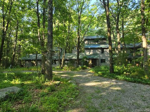 Homes For Sale - 15 Cox Drive<br/> Warwick, NY 10990