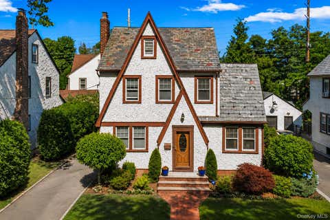 Homes For Sale - 25 Archer Road<br/> West Hempstead, NY 11552