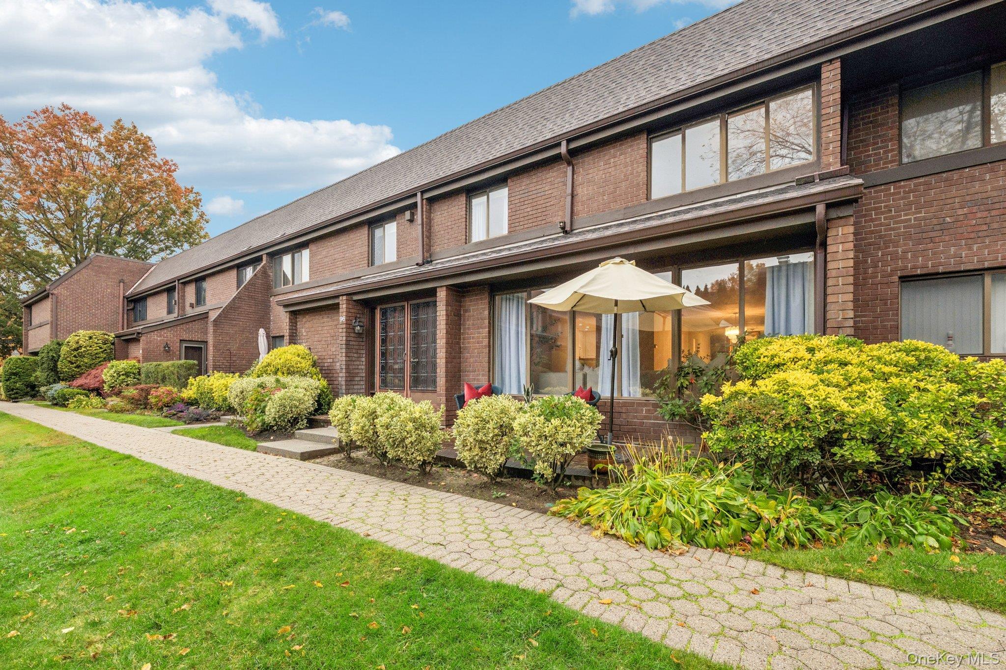 96 Acorn Ponds Drive