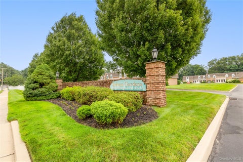 Apartment For Rent - 101 Sylvan Avenue #65<br/> Suffolk County, Miller Place, NY 11764