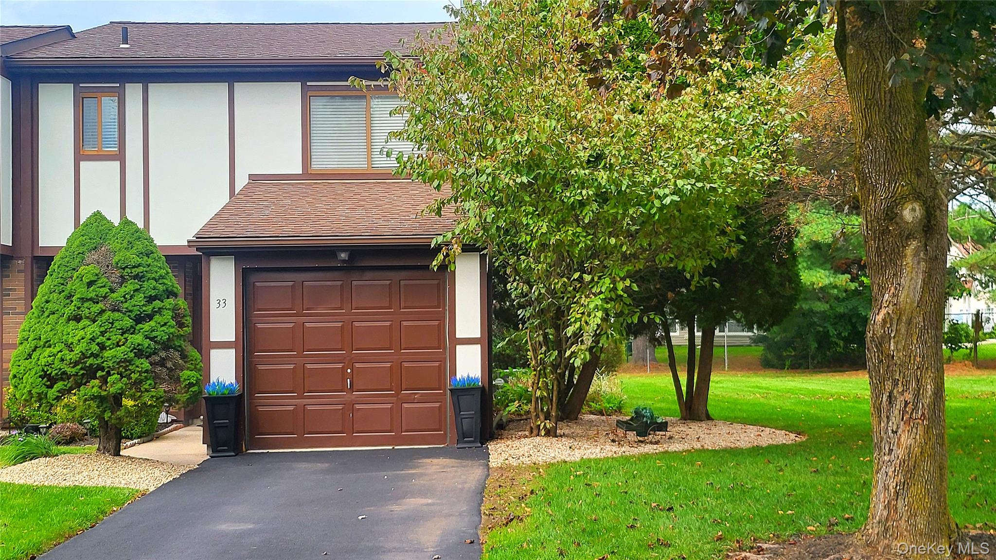 33 Amber Court