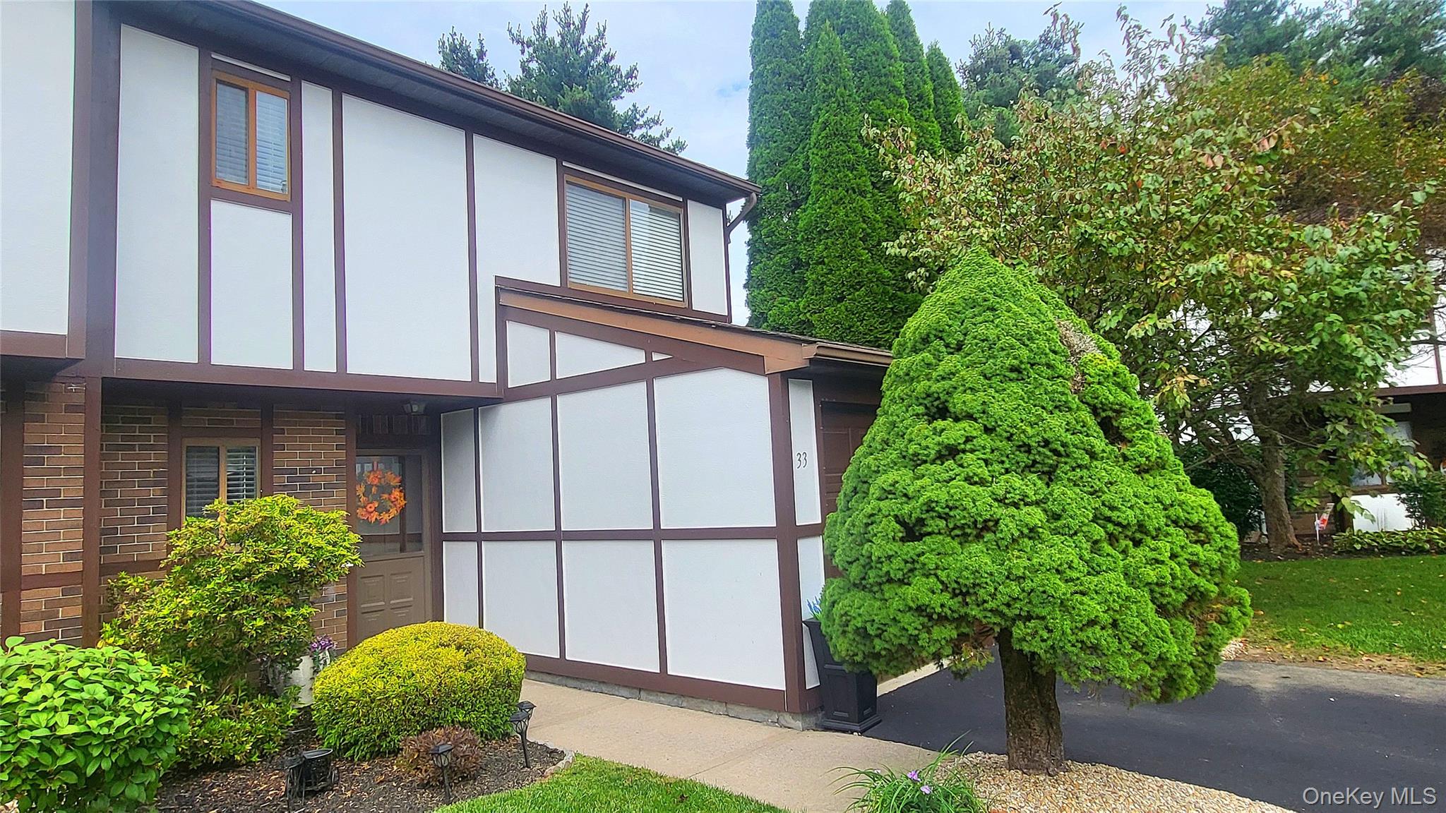 33 Amber Court