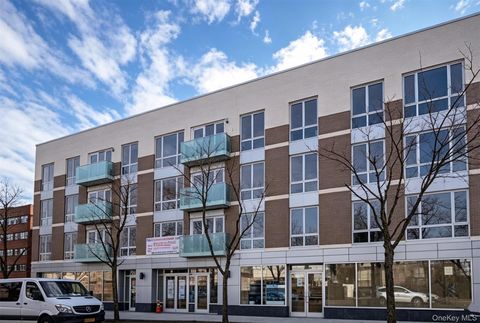 Condo For Sale - 15815 Union Turnpike #4C<br/> Fresh Meadows, NY 11366